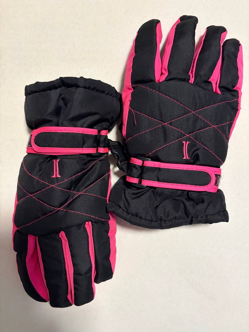 3M Thinsulate Black and Hot Pink Kids Insulated Winter Mittens